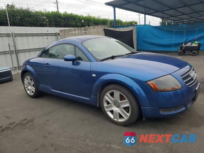 Czwarte zdjęcie samochodu z boku: 2004 AUDI TT VIN:TRUSC28N241016976 - miniatura