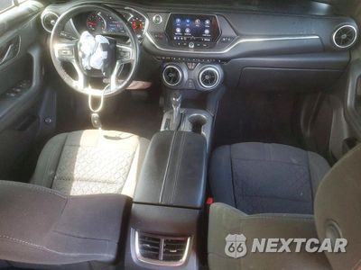 Zdjęcie 8 z 14 samochodu: 2020 CHEVROLET BLAZER 1LT VIN:3GNKBBRA9LS543393 - miniatura