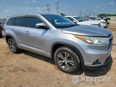 Czwarte zdjęcie samochodu z boku: 2016 TOYOTA HIGHLANDER XLE VIN:5TDKKRFH7GS506601 - miniatura