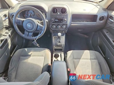 Zdjęcie 8 z 13 samochodu: 2011 JEEP PATRIOT SPORT VIN:1J4NT1GB0BD165465 - miniatura