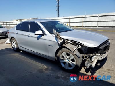 Czwarte zdjęcie samochodu z boku: 2013 BMW 528 I VIN:WBAXG5C52DD232822 - miniatura