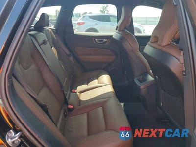 Zdjęcie 11 z 13 samochodu: 2022 VOLVO XC60 B5 MOMENTUM VIN:YV4L12DK4N1025094 - miniatura