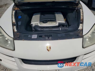 Zdjęcie 12 z 13 samochodu: 2008 PORSCHE CAYENNE VIN:WP1AA29P78LA20557 - miniatura