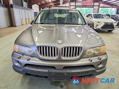 Piąte zdjęcie samochodu w środku: 2005 BMW X5 VIN:5UXFB53585LV17933 - miniatura