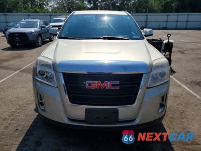 Piąte zdjęcie samochodu w środku: 2014 GMC TERRAIN SLE VIN:2GKALMEK4E6323872 - miniatura
