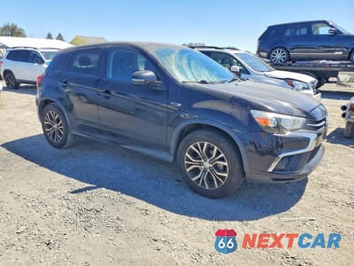 Czwarte zdjęcie samochodu z boku: 2019 MITSUBISHI OUTLANDER SPORT ES VIN:JA4AP3AU3KU003158 - miniatura