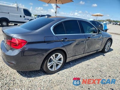Trzecie zdjęcie samochodu z tyłu: 2018 BMW 330 I VIN:WBA8B9C54JEE81531 - miniatura