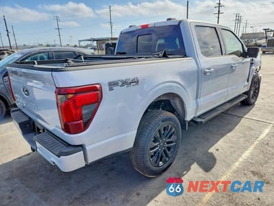 Trzecie zdjęcie samochodu z tyłu: 2025 FORD F150 XLT VIN:1FTFW3LD2SFB45436 - miniatura