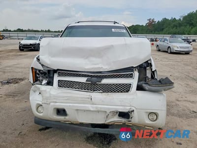 Piąte zdjęcie samochodu w środku: 2011 CHEVROLET TAHOE C1500 LT VIN:1GNSCBE05BR336415 - miniatura