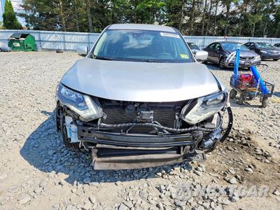 Piąte zdjęcie samochodu w środku: 2019 NISSAN ROGUE S VIN:5N1AT2MT0KC773298 - miniatura