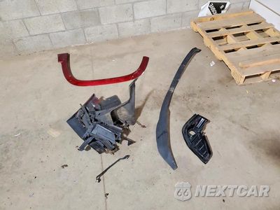 Zdjęcie 13 z 14 samochodu: 2020 GMC ACADIA DENALI VIN:1GKKNXLS1LZ230831 - miniatura
