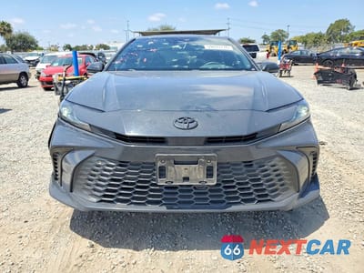 Piąte zdjęcie samochodu w środku: 2025 TOYOTA CAMRY SE VIN:4T1DBADK5SU513684 - miniatura