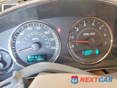 Zdjęcie 9 z 14 samochodu: 2005 JEEP GRAND CHEROKEE LIMITED VIN:1J4HR58N45C703624 - miniatura