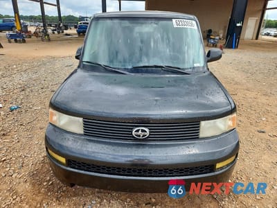 Piąte zdjęcie samochodu w środku: 2006 TOYOTA SCION XB VIN:JTLKT324X64092371 - miniatura