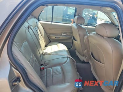Zdjęcie 10 z 12 samochodu: 2002 FORD CROWN VICTORIA LX VIN:2FAFP74W72X131286 - miniatura