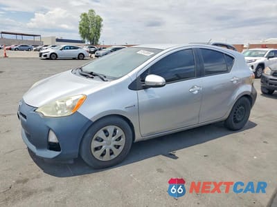 2013 TOYOTA PRIUS C TWO JTDKDTB39D1052927 - główne zdjęcie licytacji z USA - miniatura