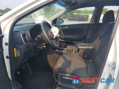 Zdjęcie 7 z 13 samochodu: 2017 KIA SPORTAGE VIN:KNDPM3ACXH7217569 - miniatura