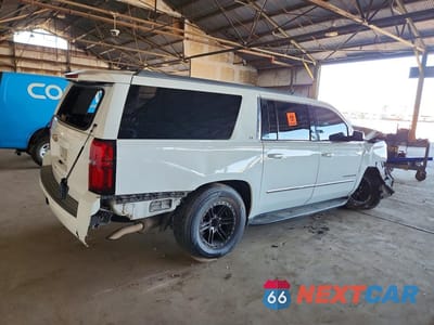 Trzecie zdjęcie samochodu z tyłu: 2017 CHEVROLET SUBURBAN C1500 LT VIN:1GNSCHKC3HR224030 - miniatura