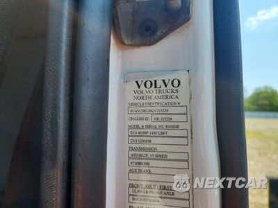 Zdjęcie 13 z 13 samochodu: 2019 VOLVO VNL SEMI TRUCK VIN:4V4NC9EG9KN222229 - miniatura