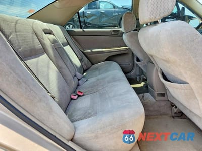 Zdjęcie 10 z 12 samochodu: 2004 TOYOTA CAMRY LE VIN:4T1BE32KX4U292891 - miniatura