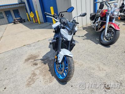 Drugie zdjęcie samochodu z przodu: 2025 YAMAHA MT09 VIN:JYARN94E9SA002759 - miniatura