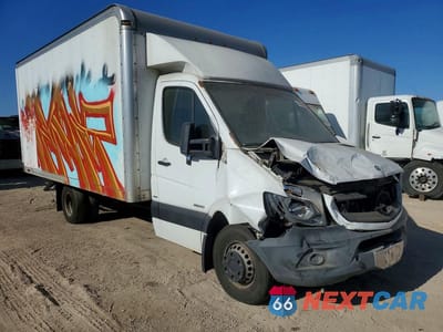 Czwarte zdjęcie samochodu z boku: 2014 MERCEDES-BENZ SPRINTER 3500 VIN:WDAPF4DCXE9574264 - miniatura