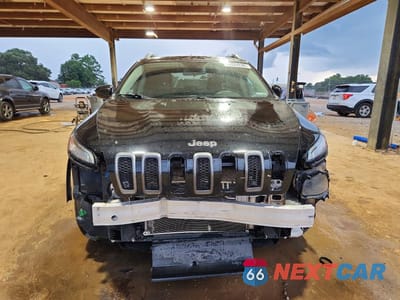 Piąte zdjęcie samochodu w środku: 2018 JEEP CHEROKEE LATITUDE VIN:1C4PJLCB3JD611421 - miniatura