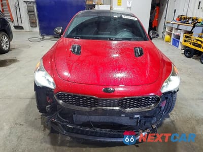 Piąte zdjęcie samochodu w środku: 2018 KIA STINGER GT2 VIN:KNAE55LC9J6023329 - miniatura
