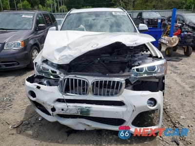 Piąte zdjęcie samochodu w środku: 2016 BMW X3 VIN:5UXWX9C55G0D93684 - miniatura