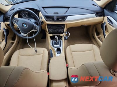 Zdjęcie 8 z 12 samochodu: 2015 BMW X1 XDRIVE28I VIN:WBAVL1C50FVY31968 - miniatura