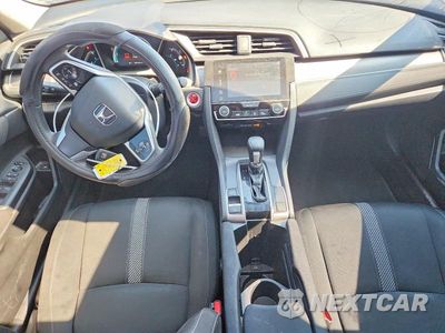 Zdjęcie 8 z 12 samochodu: 2018 HONDA CIVIC EX VIN:19XFC2F72JE023046 - miniatura