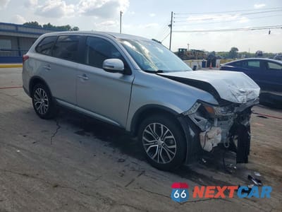 Czwarte zdjęcie samochodu z boku: 2018 MITSUBISHI OUTLANDER SE VIN:JA4AD3A34JZ023064 - miniatura