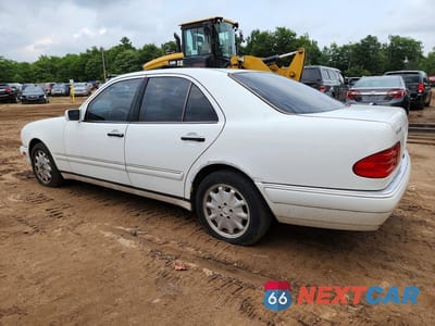 Drugie zdjęcie samochodu z przodu: 1999 MERCEDES-BENZ E 320 VIN:WDBJF65H3XA824307 - miniatura