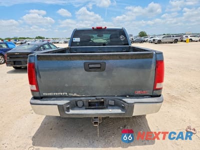 Zdjęcie 6 z 12 samochodu: 2007 GMC NEW SIERRA C1500 VIN:2GTEC19CX71600149 - miniatura