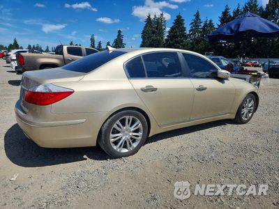 Trzecie zdjęcie samochodu z tyłu: 2010 HYUNDAI GENESIS 4.6L VIN:KMHGC4DF3AU107903 - miniatura