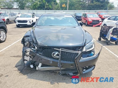 Piąte zdjęcie samochodu w środku: 2017 LEXUS LS 460 VIN:JTHCL5EF8H5029001 - miniatura