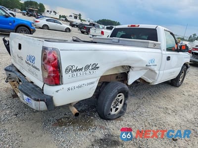Trzecie zdjęcie samochodu z tyłu: 2004 CHEVROLET SILVERADO C1500 VIN:1GCEC14V94E101085 - miniatura