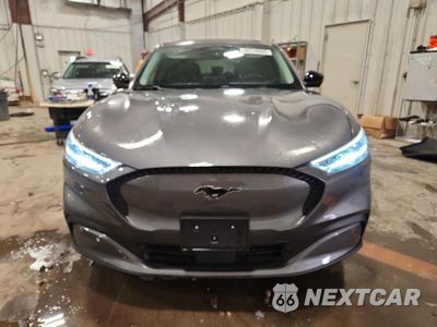 Piąte zdjęcie samochodu w środku: 2023 FORD MUSTANG MACH-E SELECT VIN:3FMTK1SS0PMA28542 - miniatura