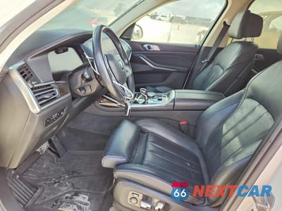 Zdjęcie 7 z 12 samochodu: 2019 BMW X7 XDRIVE50I VIN:5UXCX4C55KLS36313 - miniatura
