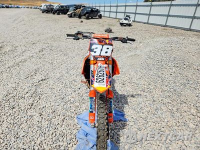 Drugie zdjęcie samochodu z przodu: 2016 KTM 250 SX-F VIN:VBKSXK433GM150691 - miniatura