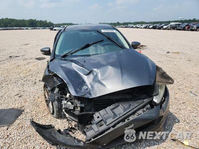 Piąte zdjęcie samochodu w środku: 2017 FORD FOCUS SE VIN:1FADP3F29HL210507 - miniatura