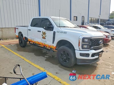 Czwarte zdjęcie samochodu z boku: 2026 FORD F250 SUPER DUTY VIN:1FT7W2BNXTEC63802 - miniatura