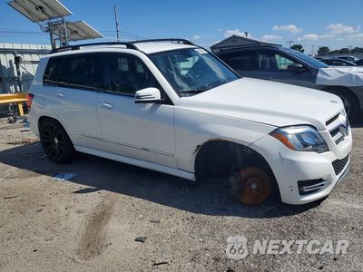 Czwarte zdjęcie samochodu z boku: 2014 MERCEDES-BENZ GLK 350 VIN:WDCGG5HB7EG237347 - miniatura