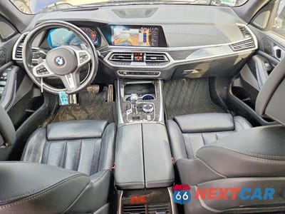 Zdjęcie 9 z 14 samochodu: 2021 BMW X7 XDRIVE40I VIN:5UXCW2C00M9G33782 - miniatura