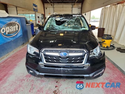 Piąte zdjęcie samochodu w środku: 2018 SUBARU FORESTER 2.5I LIMITED VIN:JF2SJARC5JH453351 - miniatura