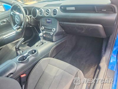 Zdjęcie 8 z 13 samochodu: 2019 FORD MUSTANG VIN:1FA6P8TH1K5143427 - miniatura