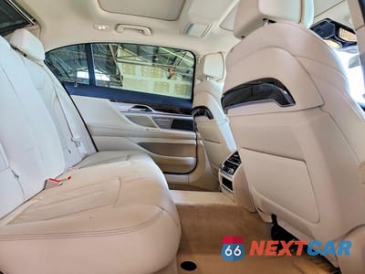 Zdjęcie 10 z 12 samochodu: 2020 BMW 740 I VIN:WBA7T2C0XLGL17161 - miniatura
