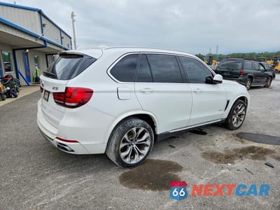 Trzecie zdjęcie samochodu z tyłu: 2018 BMW X5 SDRIVE35I VIN:5UXKR2C55J0Z18957 - miniatura