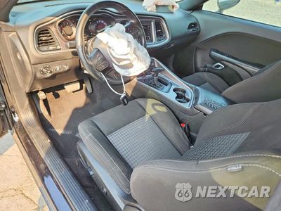 Zdjęcie 8 z 12 samochodu: 2020 DODGE CHALLENGER SXT VIN:2C3CDZAG6LH210589 - miniatura