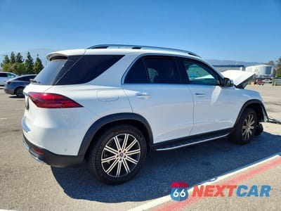 Trzecie zdjęcie samochodu z tyłu: 2026 MERCEDES-BENZ GLE 350 VIN:4JGFB4EB3TB508215 - miniatura